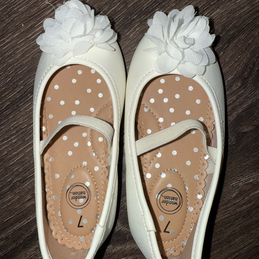 Wonder Nation White Floral Dress Shoes